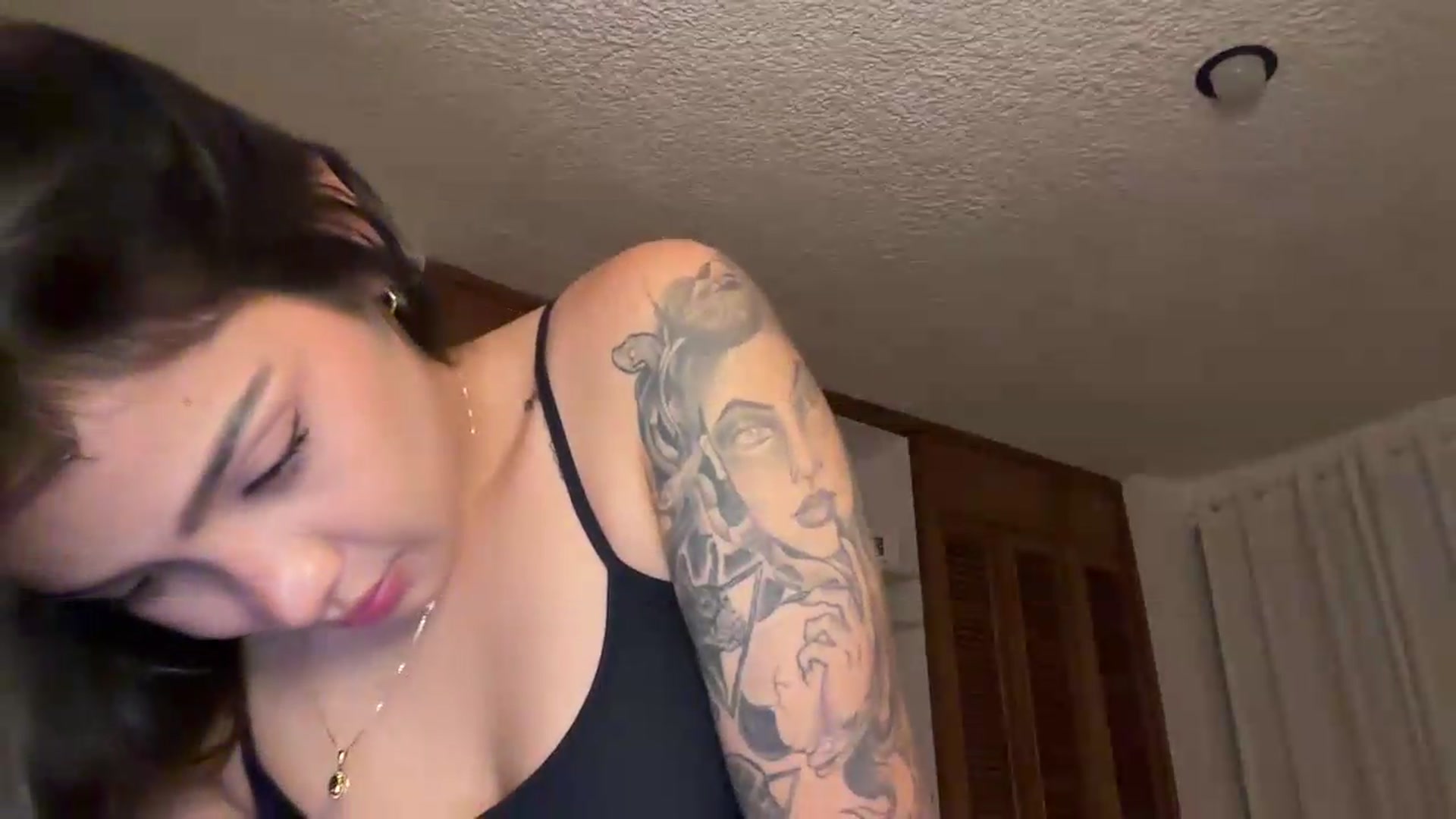 Gallery image thumbnail from MissMay's myfreecams stream on, 09/15/2026, 01:39 image 14 of 20