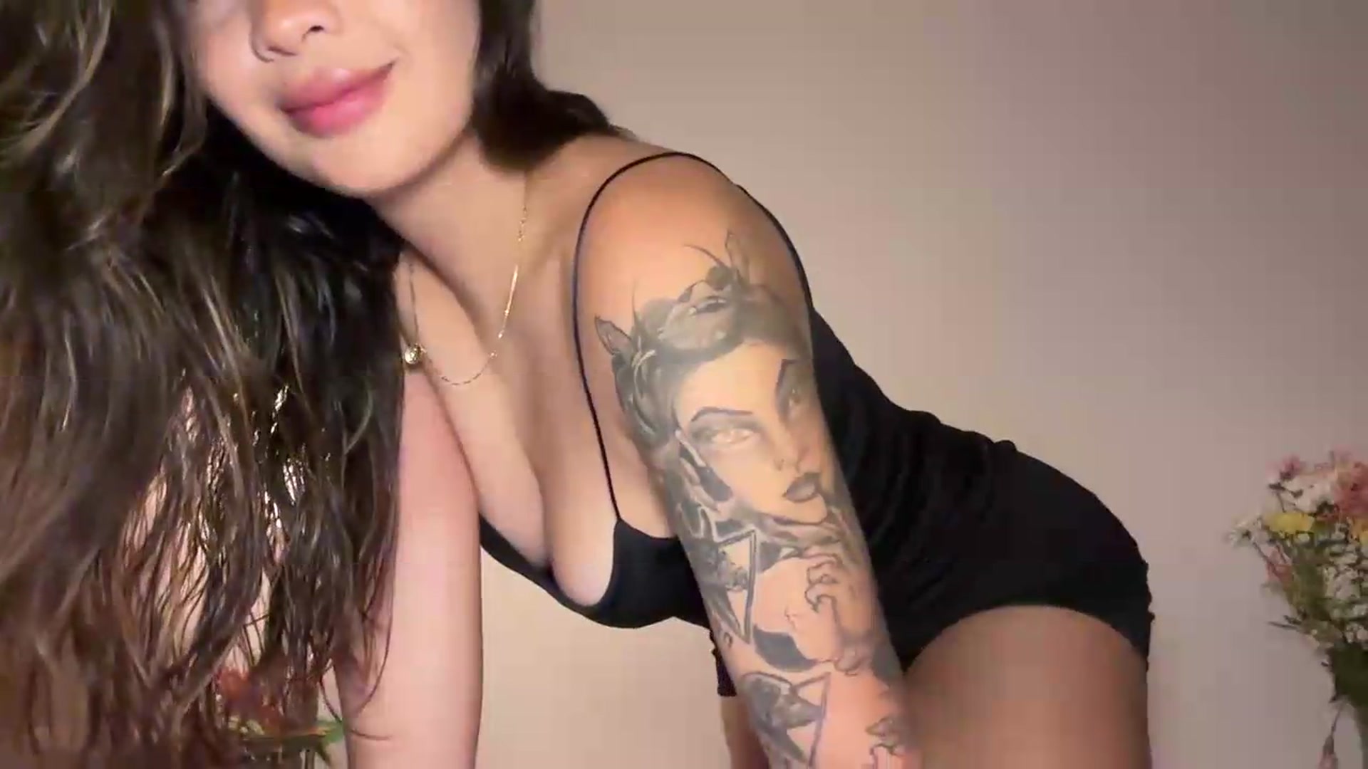 Gallery image thumbnail from MissMay's myfreecams stream on, 09/16/2026, 02:43 image 6 of 20