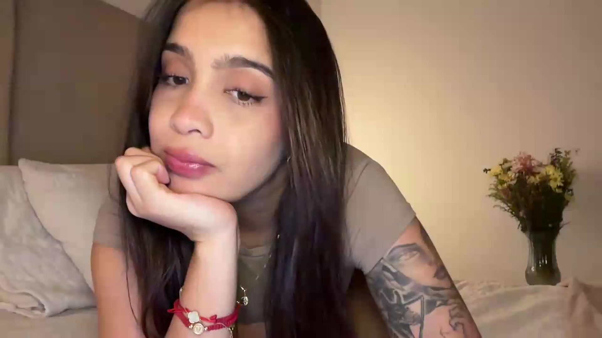 Gallery image thumbnail from MissMay's myfreecams stream on, 09/25/2026, 02:38 image 19 of 20