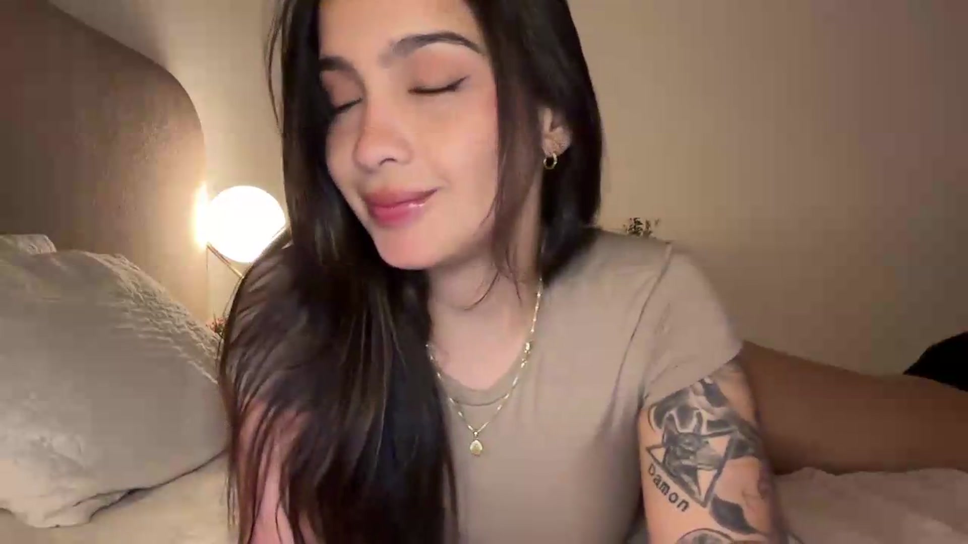 Gallery image thumbnail from MissMay's myfreecams stream on, 09/25/2026, 02:38 image 7 of 20