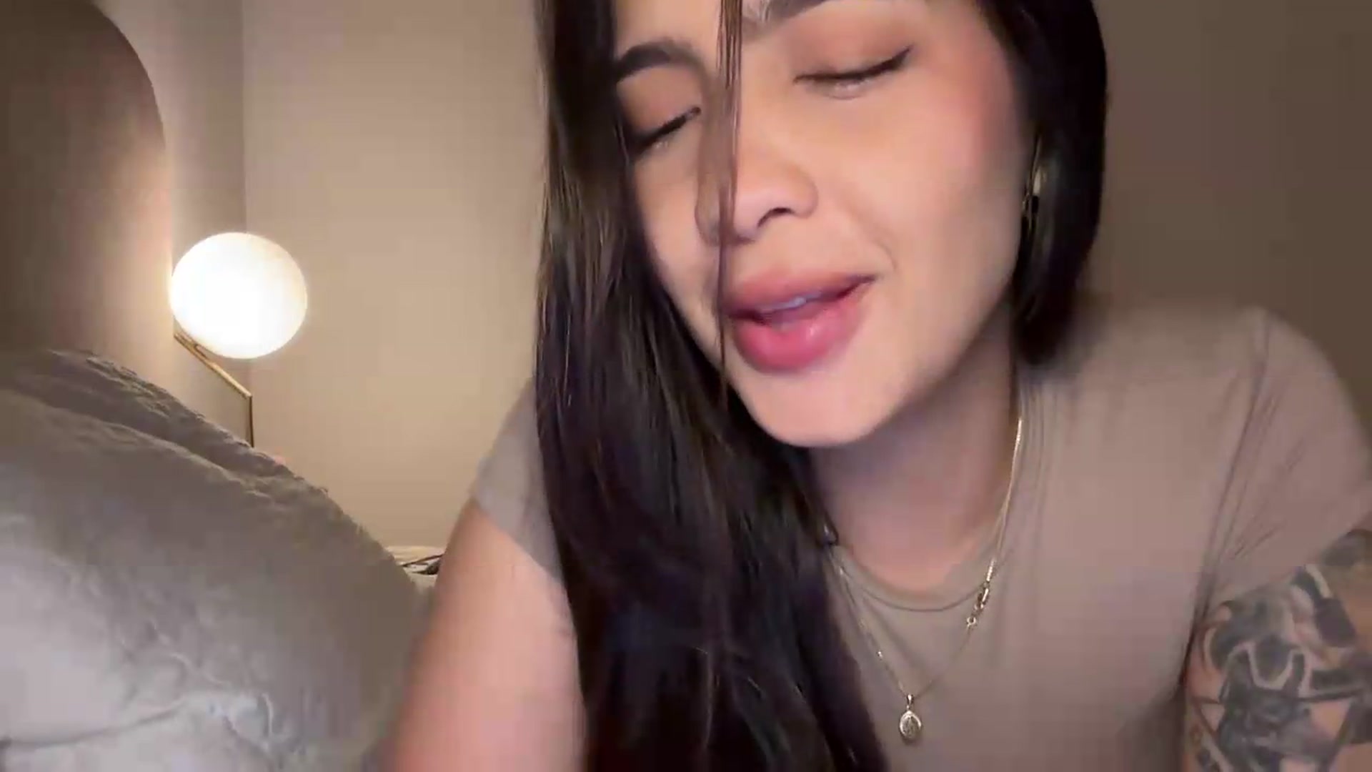 Gallery image thumbnail from MissMay's myfreecams stream on, 09/25/2026, 03:48 image 7 of 20