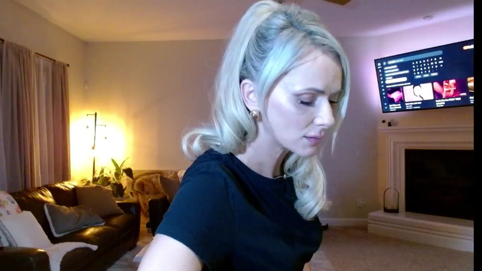 Gallery image thumbnail from MissMayah's myfreecams stream on, 06/01/2025, 08:12 image 3 of 20