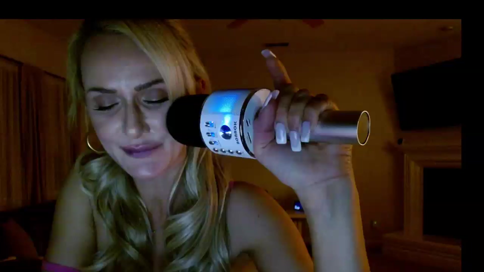 Gallery image thumbnail from MissMayah's myfreecams stream on, 05/23/2026, 07:19 image 7 of 20