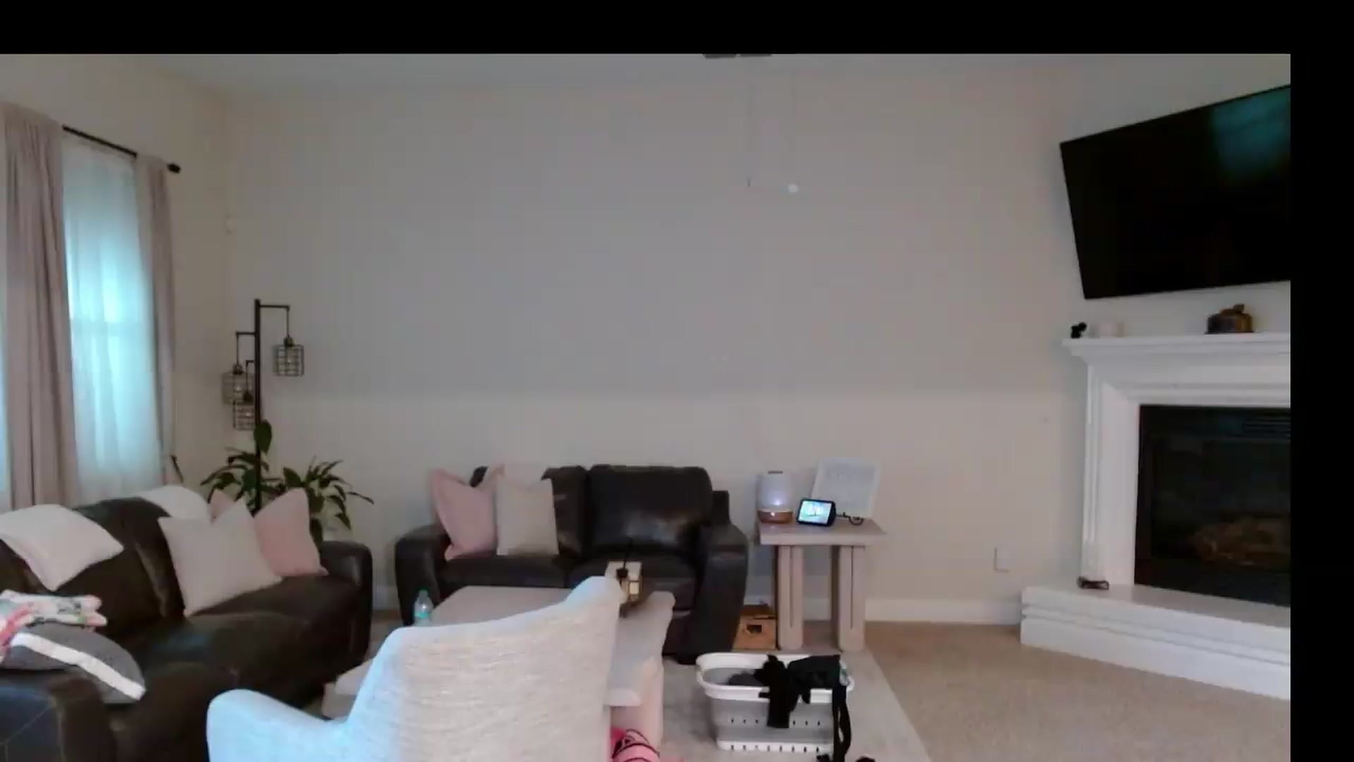 Gallery image thumbnail from MissMayah's myfreecams stream on, 06/20/2026, 04:48 image 3 of 20