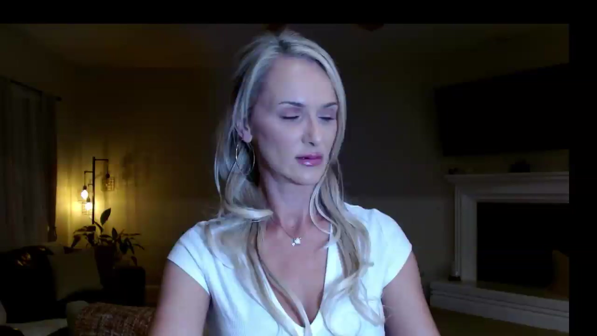 Gallery image thumbnail from MissMayah's myfreecams stream on, 07/10/2026, 07:37 image 1 of 20
