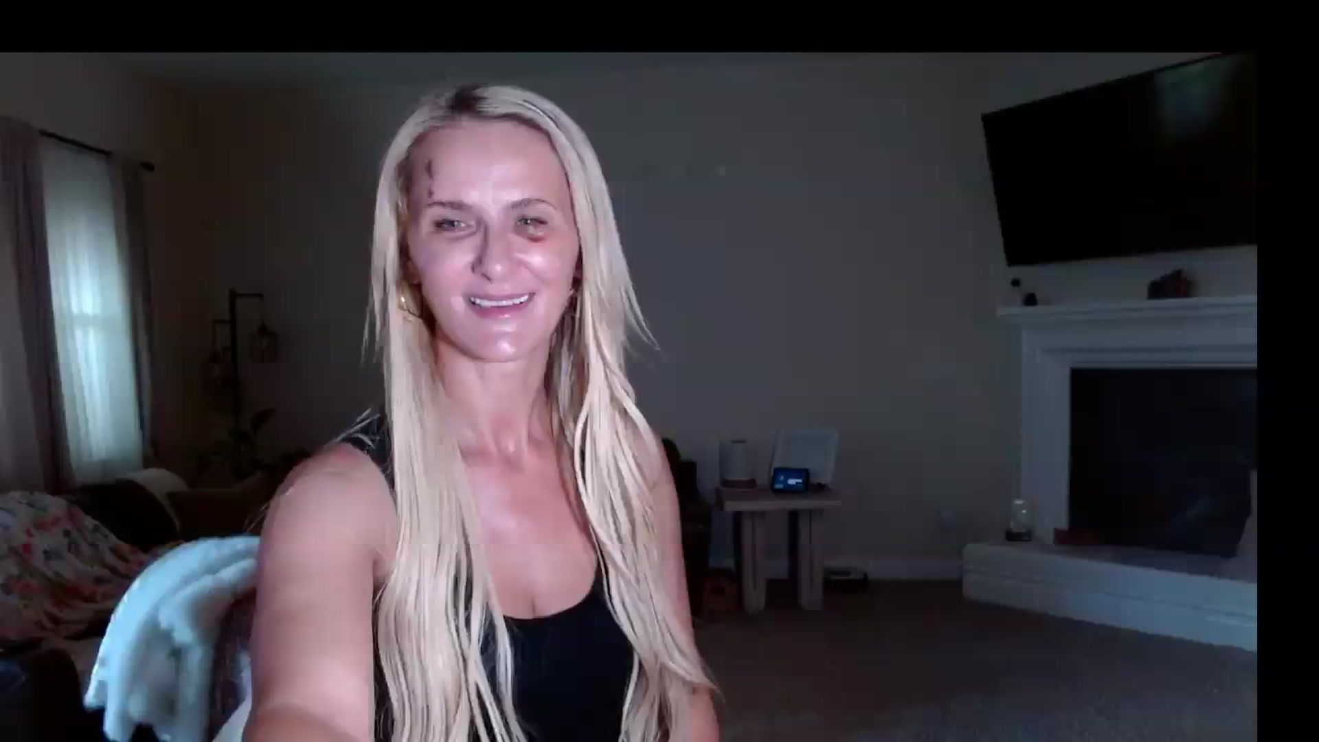 Gallery image thumbnail from MissMayah's myfreecams stream on, 08/10/2026, 02:44 image 16 of 20