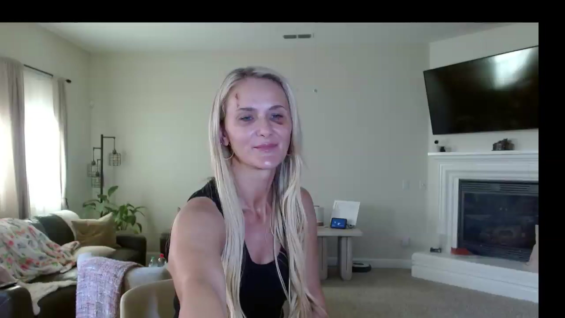 Gallery image thumbnail from MissMayah's myfreecams stream on, 08/10/2026, 02:44 image 4 of 20