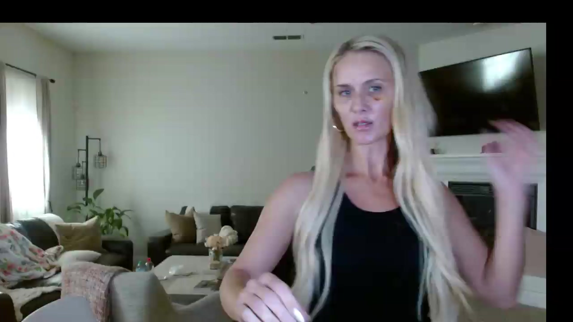 Gallery image thumbnail from MissMayah's myfreecams stream on, 08/10/2026, 02:44 image 1 of 20
