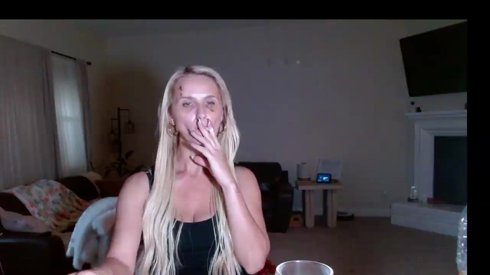 Gallery image thumbnail from MissMayah's myfreecams stream on, 08/10/2026, 03:07 image 13 of 20