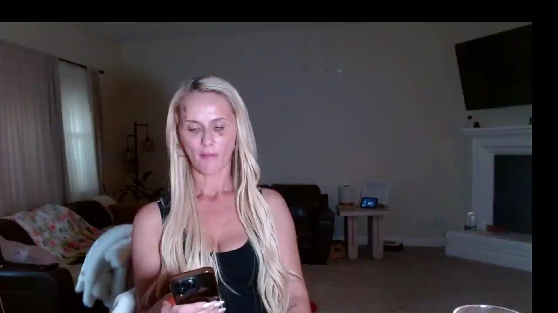 Gallery image thumbnail from MissMayah's myfreecams stream on, 08/10/2026, 03:07 image 4 of 20