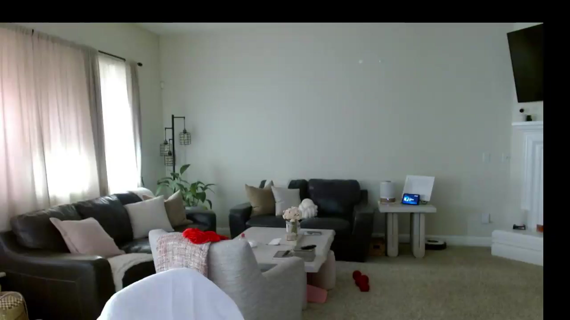 Gallery image thumbnail from MissMayah's myfreecams stream on, 08/11/2026, 24:01 image 16 of 20