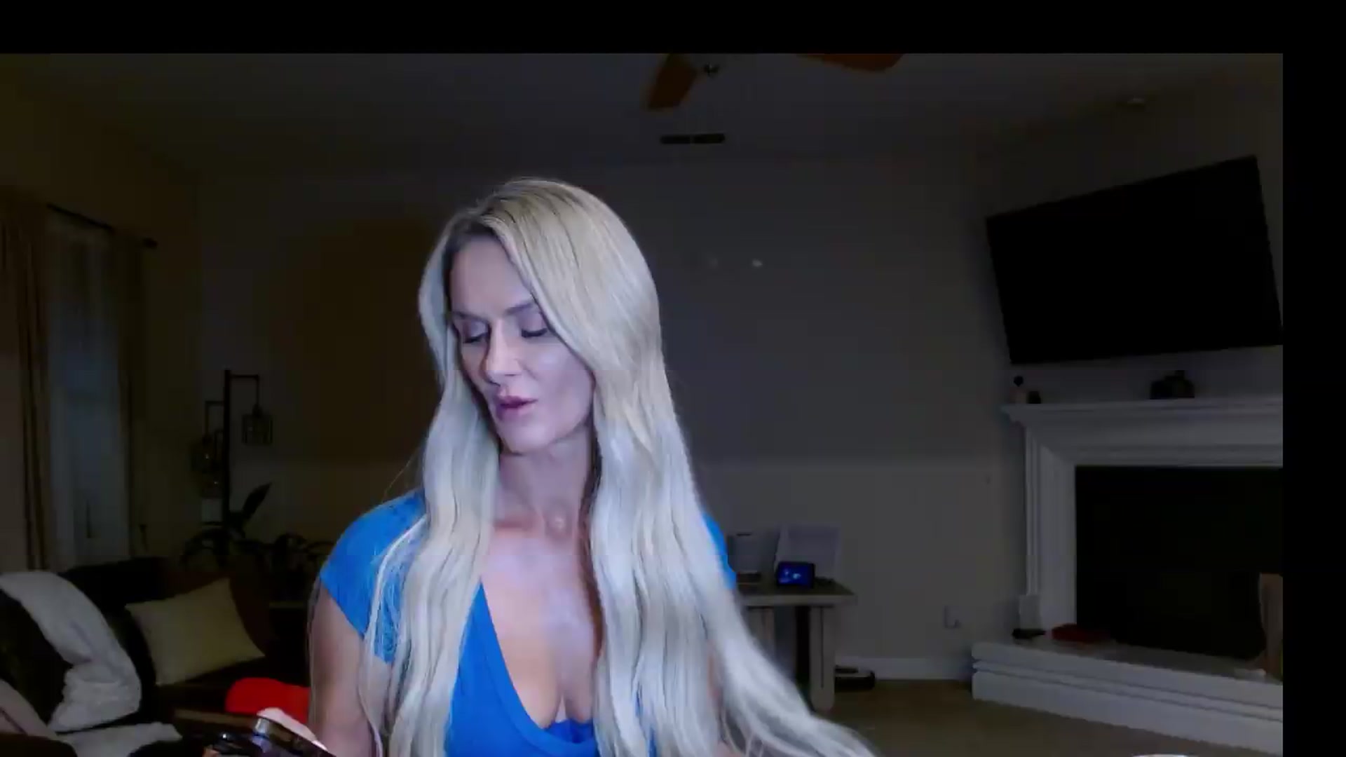 Gallery image thumbnail from MissMayah's myfreecams stream on, 08/23/2026, 04:30 image 4 of 20
