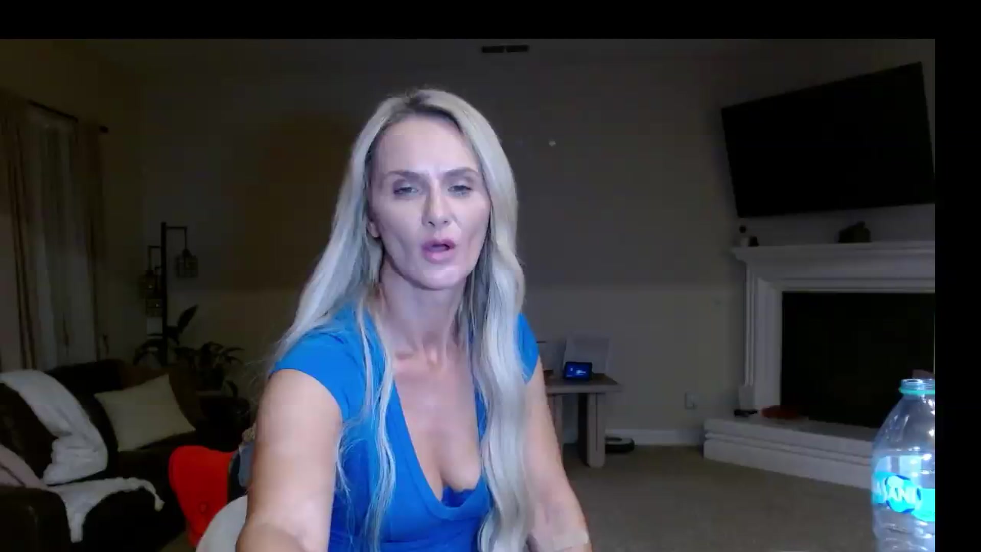 Gallery image thumbnail from MissMayah's myfreecams stream on, 08/23/2026, 04:30 image 9 of 20