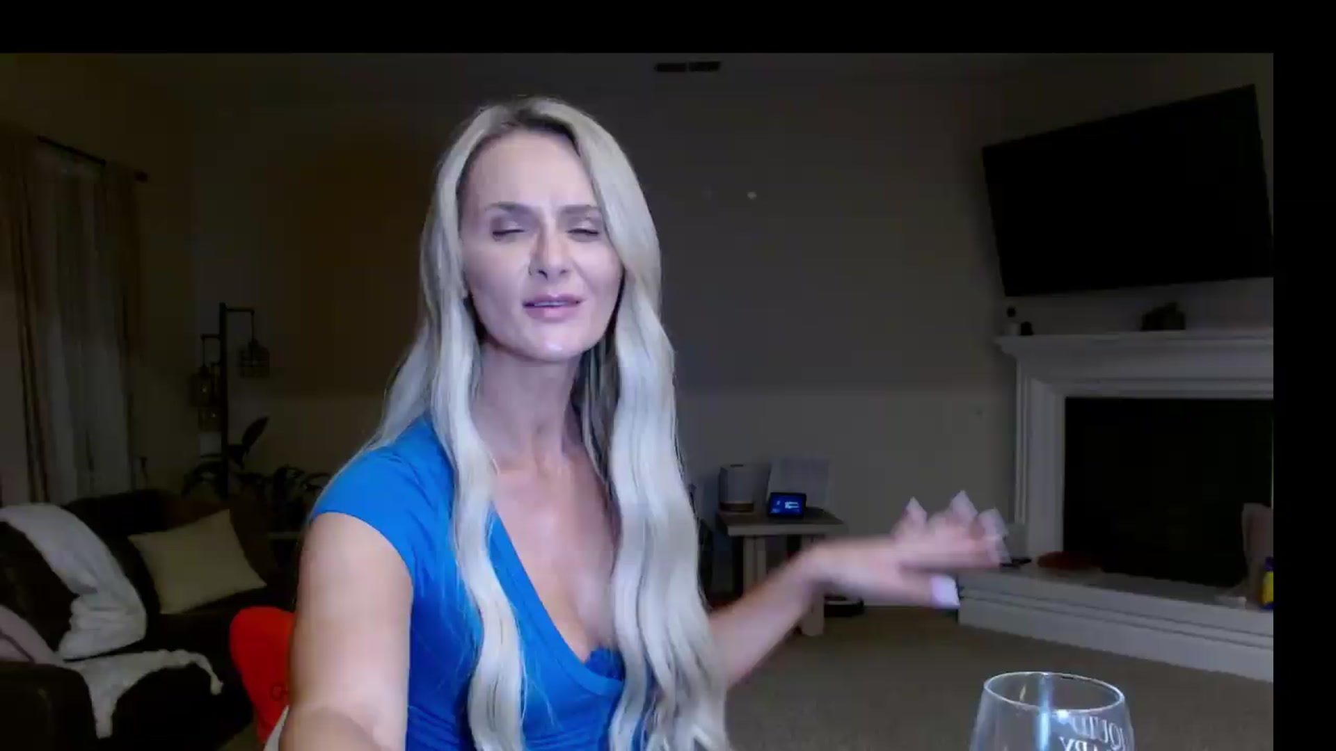 Gallery image thumbnail from MissMayah's myfreecams stream on, 08/23/2026, 04:30 image 7 of 20