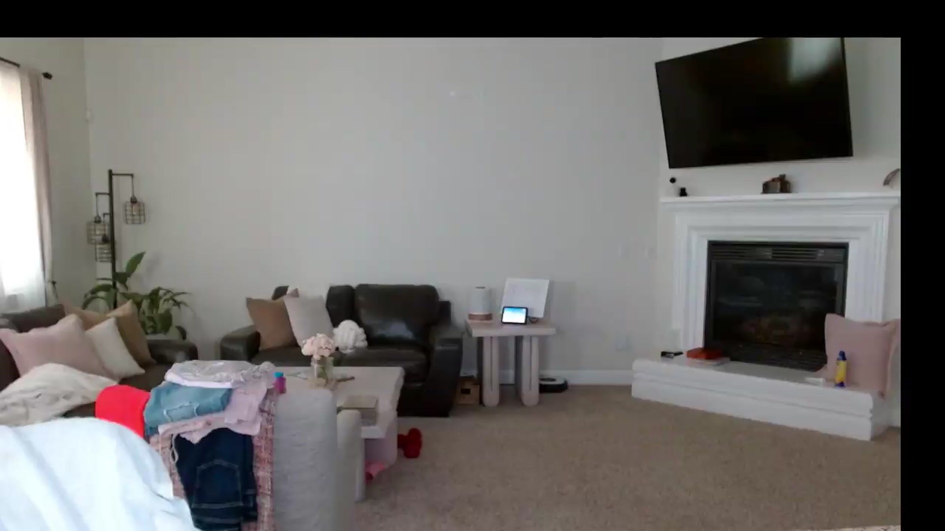 Gallery image thumbnail from MissMayah's myfreecams stream on, 08/23/2026, 21:36 image 5 of 20