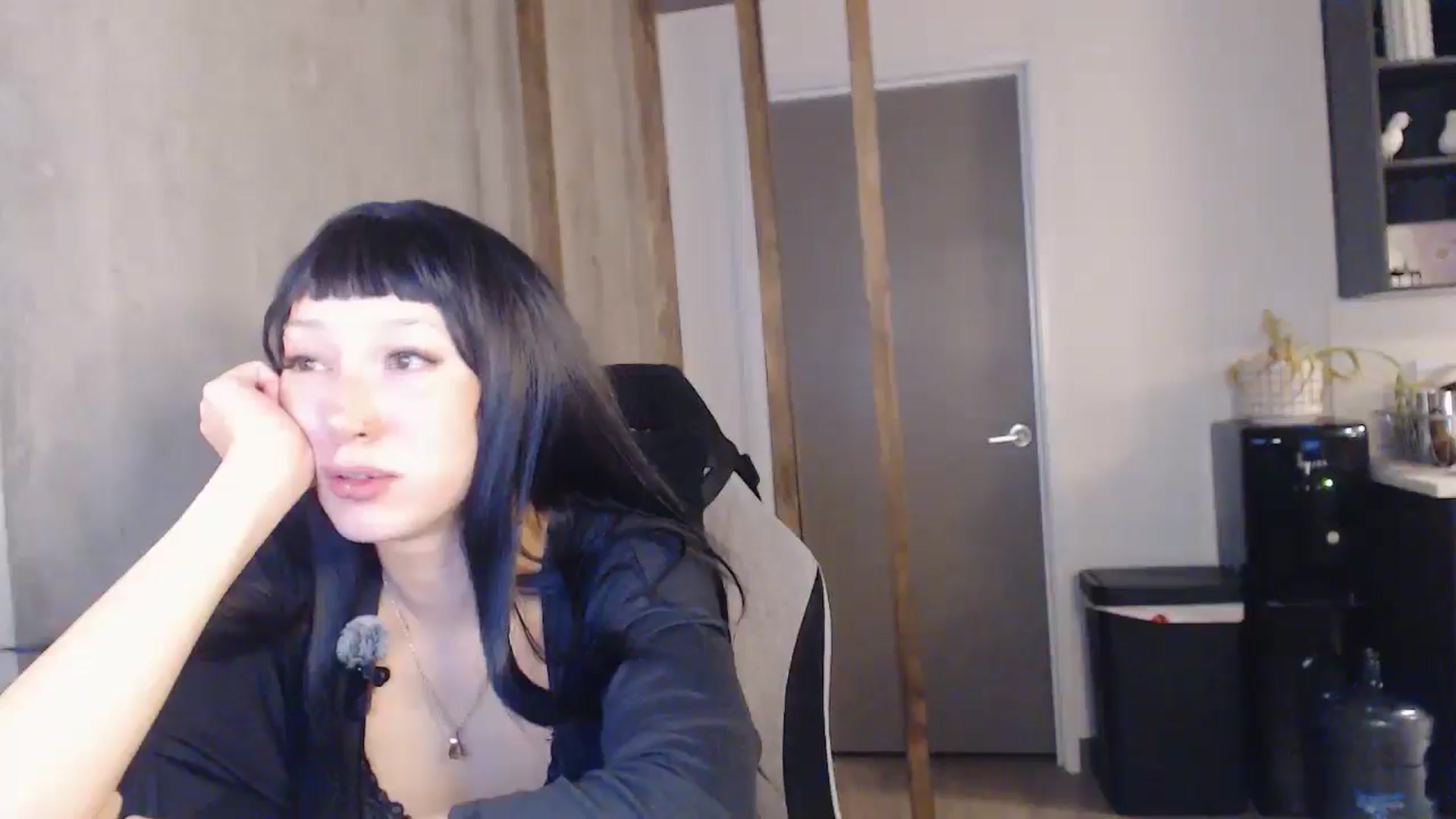 Gallery image thumbnail from MissMegatron's myfreecams stream on, 11/01/2025, 01:30 image 15 of 20