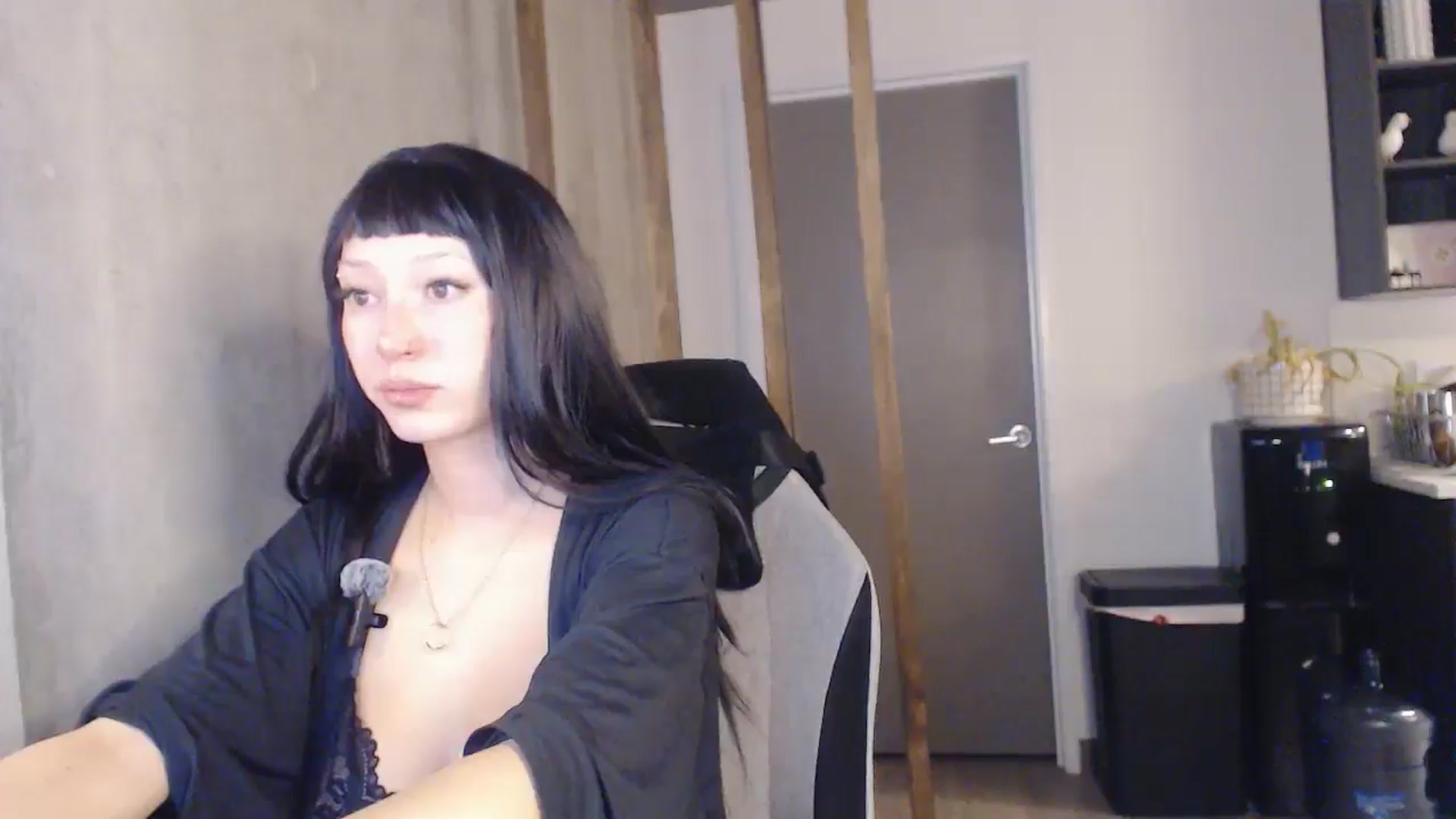 Gallery image thumbnail from MissMegatron's myfreecams stream on, 11/01/2025, 01:30 image 12 of 20