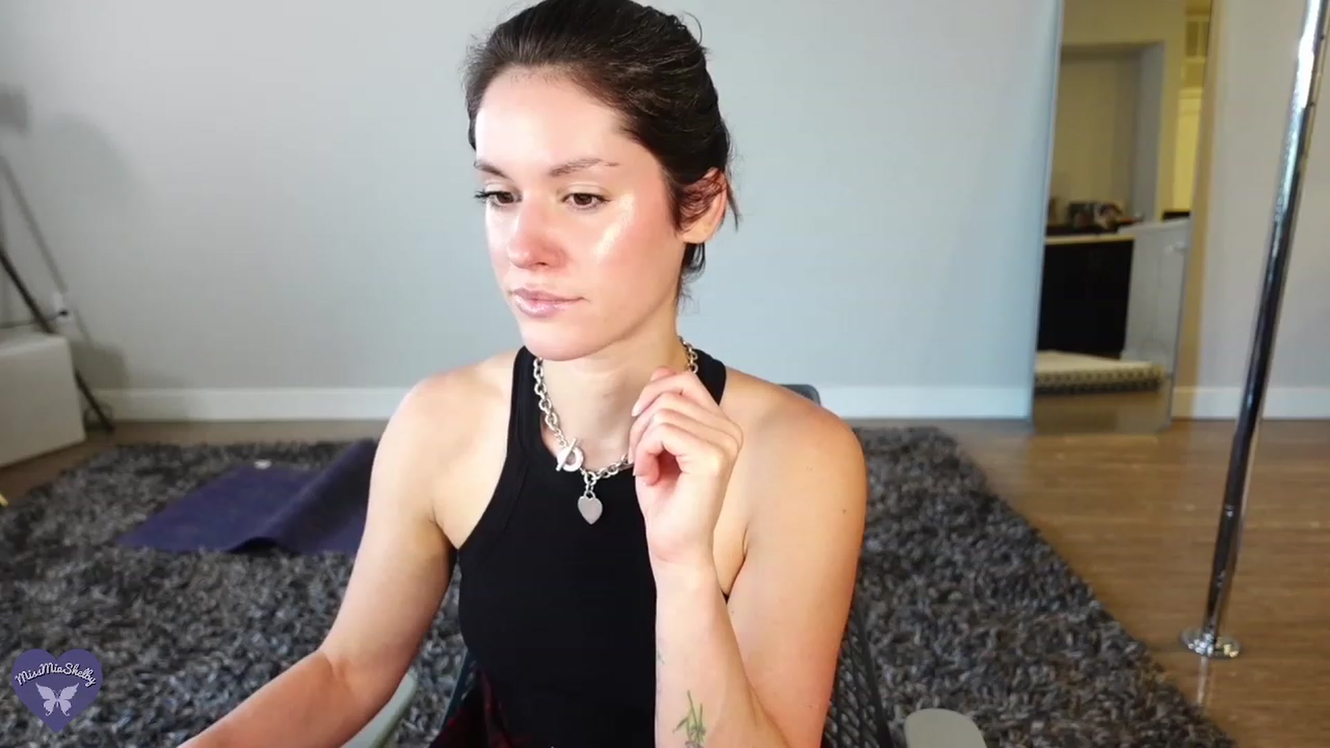 Gallery image thumbnail from MissMiaShelby's myfreecams stream on, 10/20/2023, 20:58 image 4 of 20