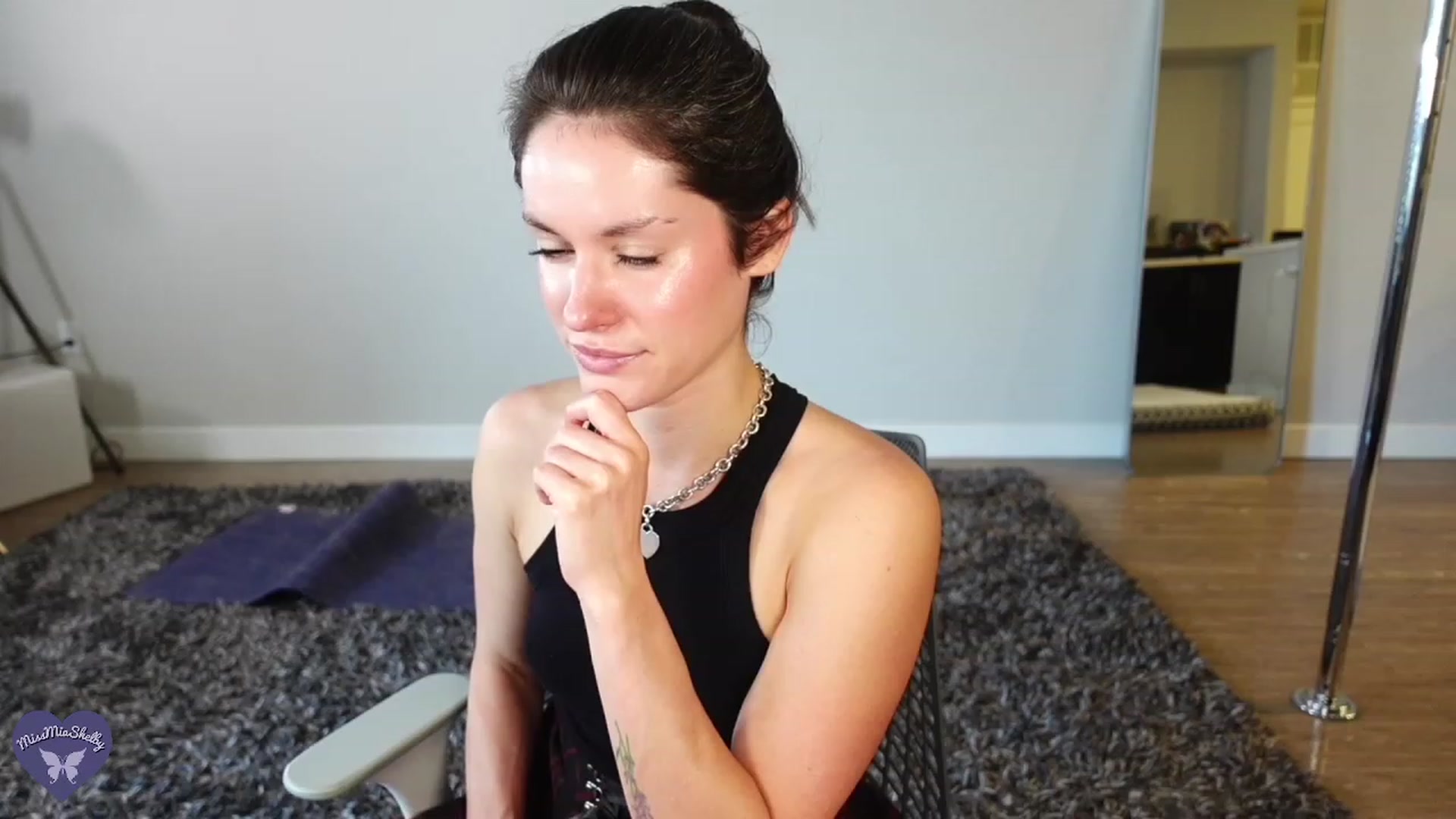 Gallery image thumbnail from MissMiaShelby's myfreecams stream on, 10/20/2023, 20:58 image 7 of 20