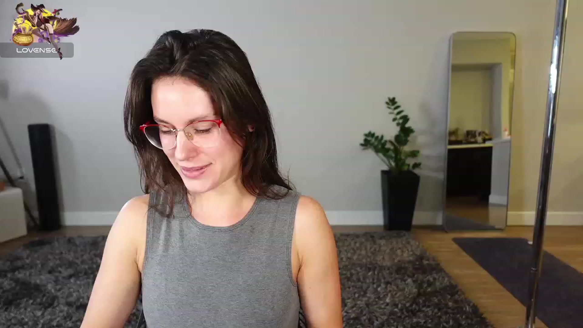 Gallery image thumbnail from MissMiaShelby's myfreecams stream on, 10/31/2023, 04:16 image 13 of 20