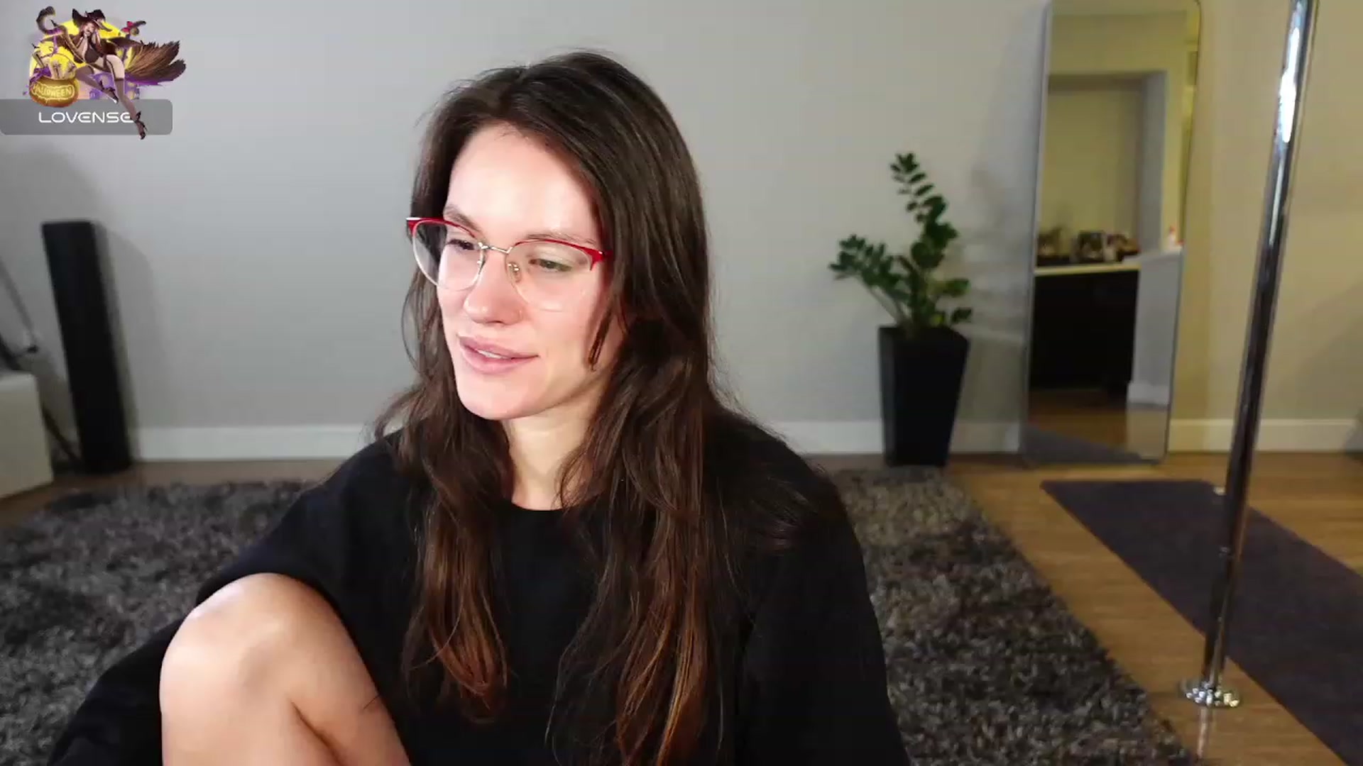 Gallery image thumbnail from MissMiaShelby's myfreecams stream on, 10/31/2023, 04:16 image 4 of 20