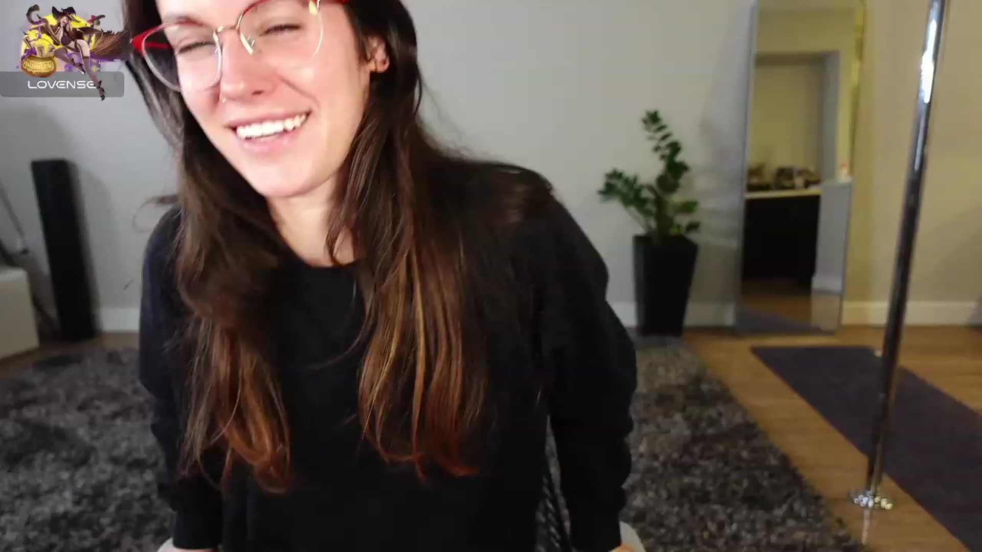 Gallery image thumbnail from MissMiaShelby's myfreecams stream on, 10/31/2023, 04:16 image 3 of 20