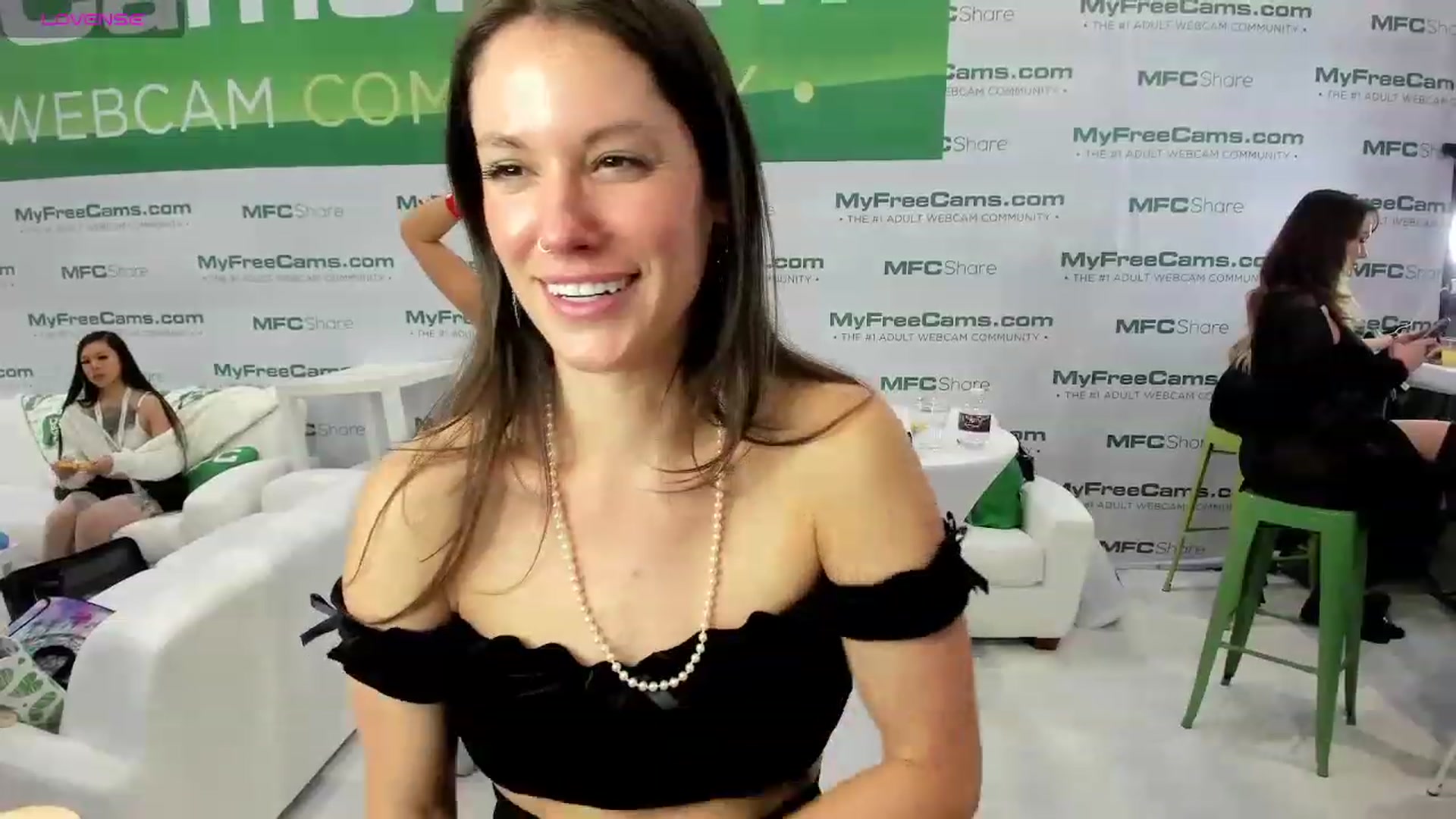 Gallery image thumbnail from MissMiaShelby's myfreecams stream on, 01/26/2024, 23:34 image 15 of 20