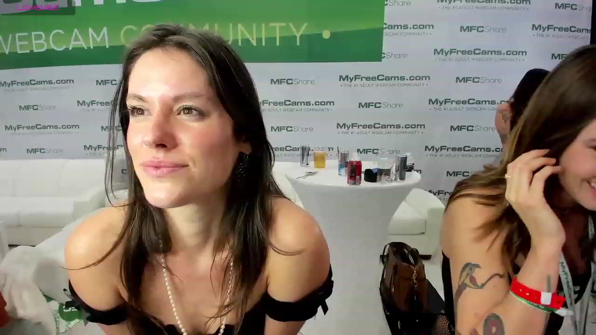 Gallery image thumbnail from MissMiaShelby's myfreecams stream on, 01/27/2024, 03:18 image 14 of 20