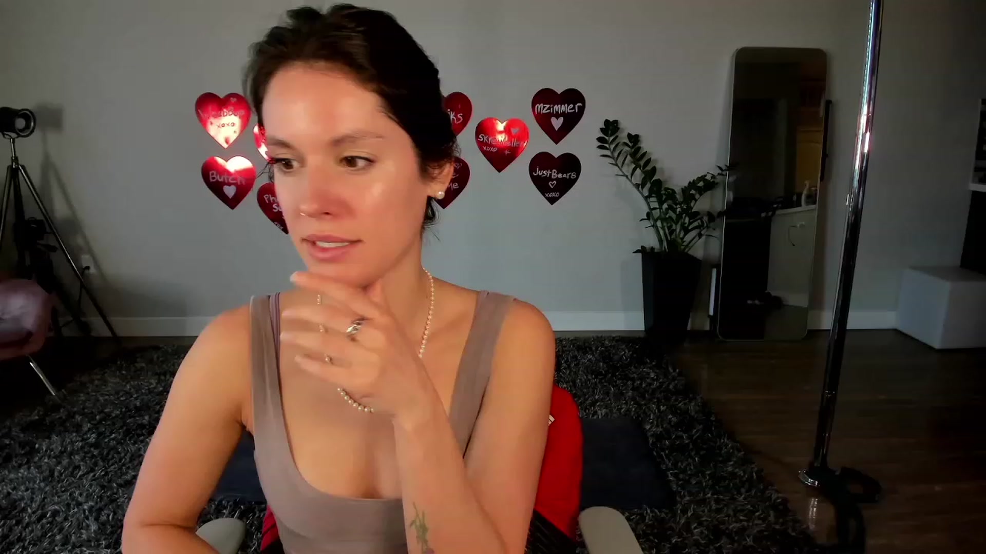 Gallery image thumbnail from MissMiaShelby's myfreecams stream on, 02/11/2024, 24:02 image 4 of 20
