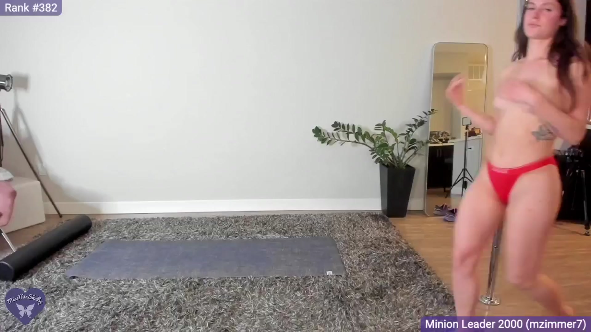 Gallery image thumbnail from MissMiaShelby's myfreecams stream on, 04/14/2024, 02:15 image 1 of 20