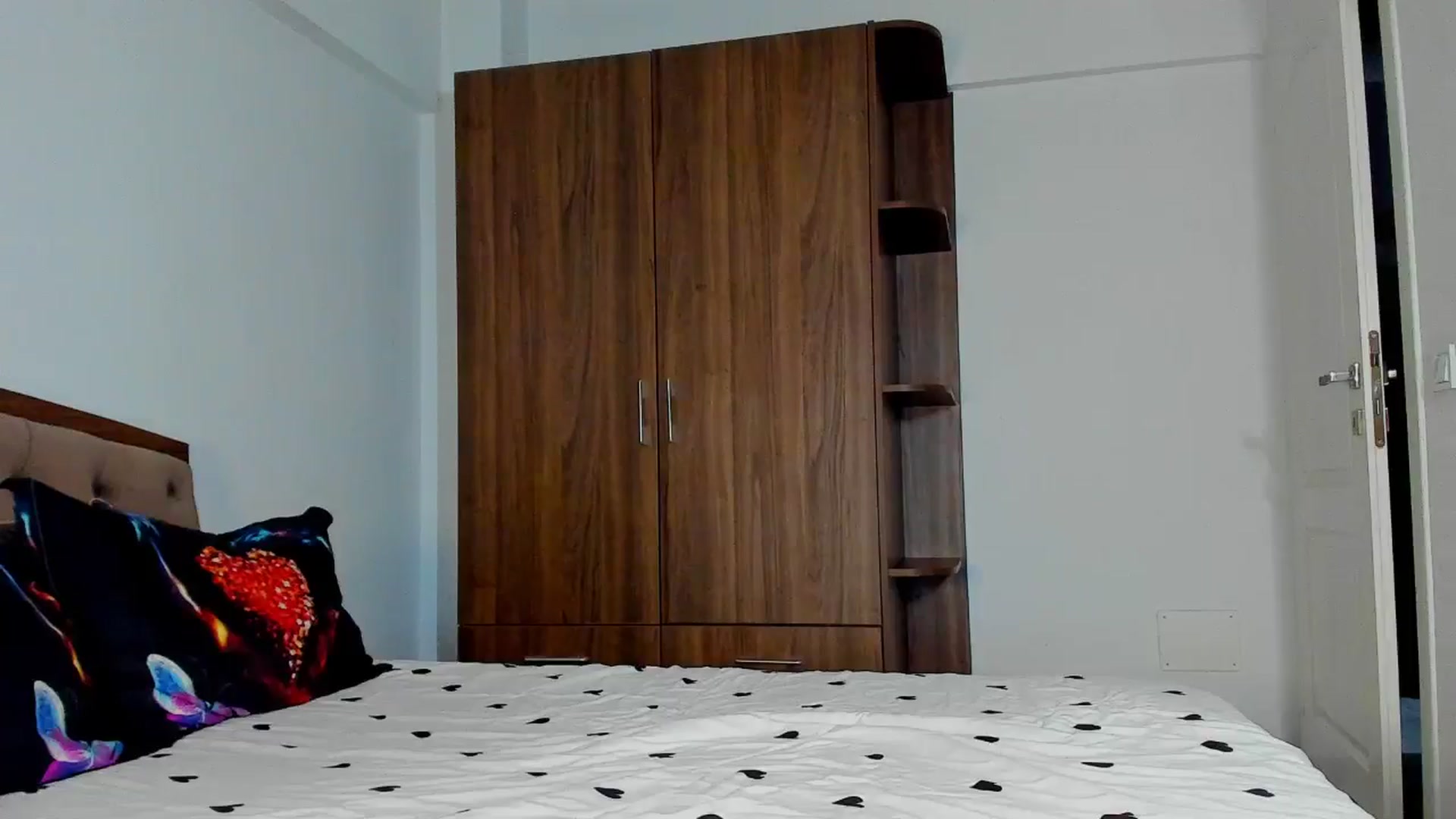Gallery image thumbnail from MissMiaa's myfreecams stream on, 08/16/2024, 02:04 image 12 of 20