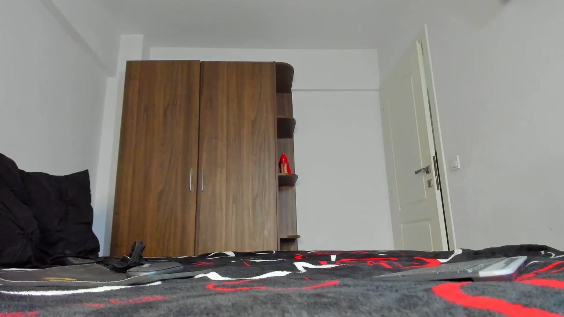 Gallery image thumbnail from MissMiaa's myfreecams stream on, 09/29/2024, 17:30 image 16 of 20