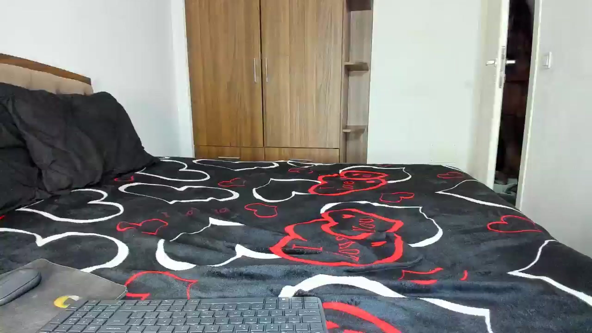Gallery image thumbnail from MissMiaa's myfreecams stream on, 10/12/2024, 20:28 image 15 of 20