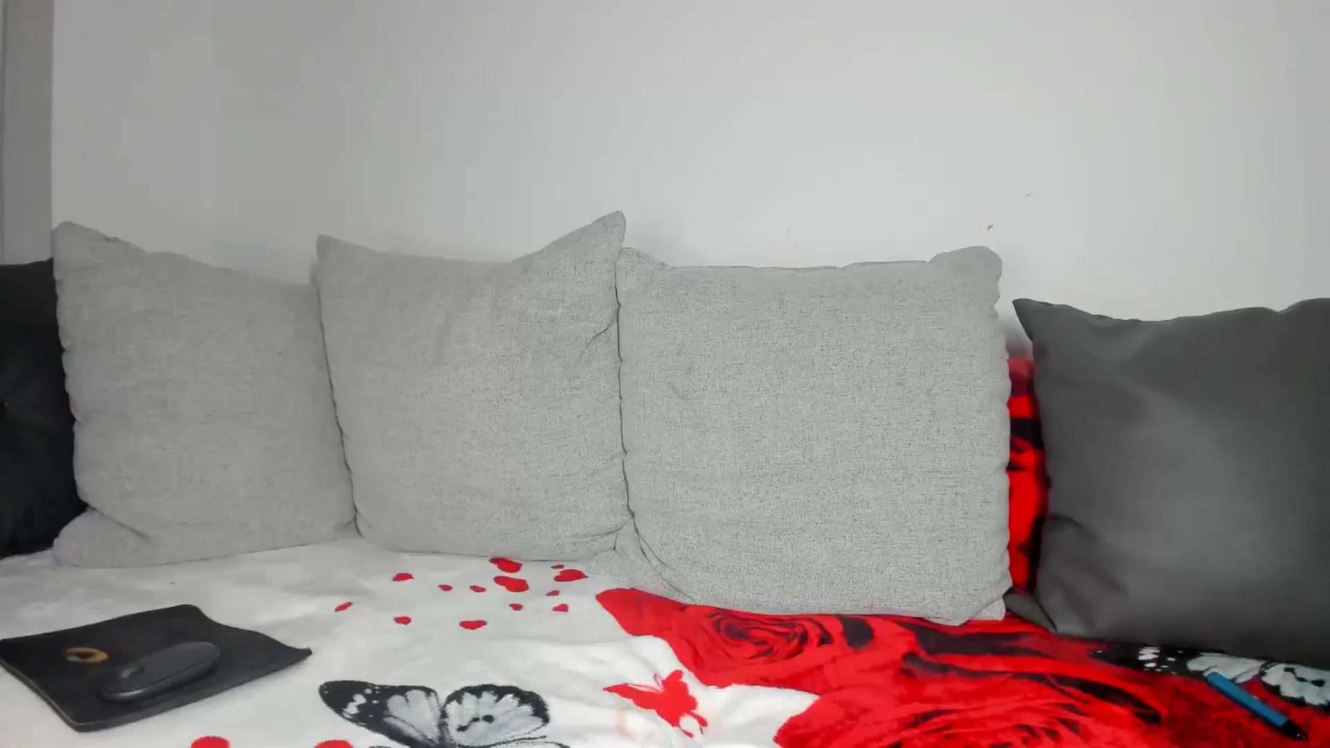 Gallery image thumbnail from MissMiaa's myfreecams stream on, 11/01/2024, 24:01 image 13 of 20