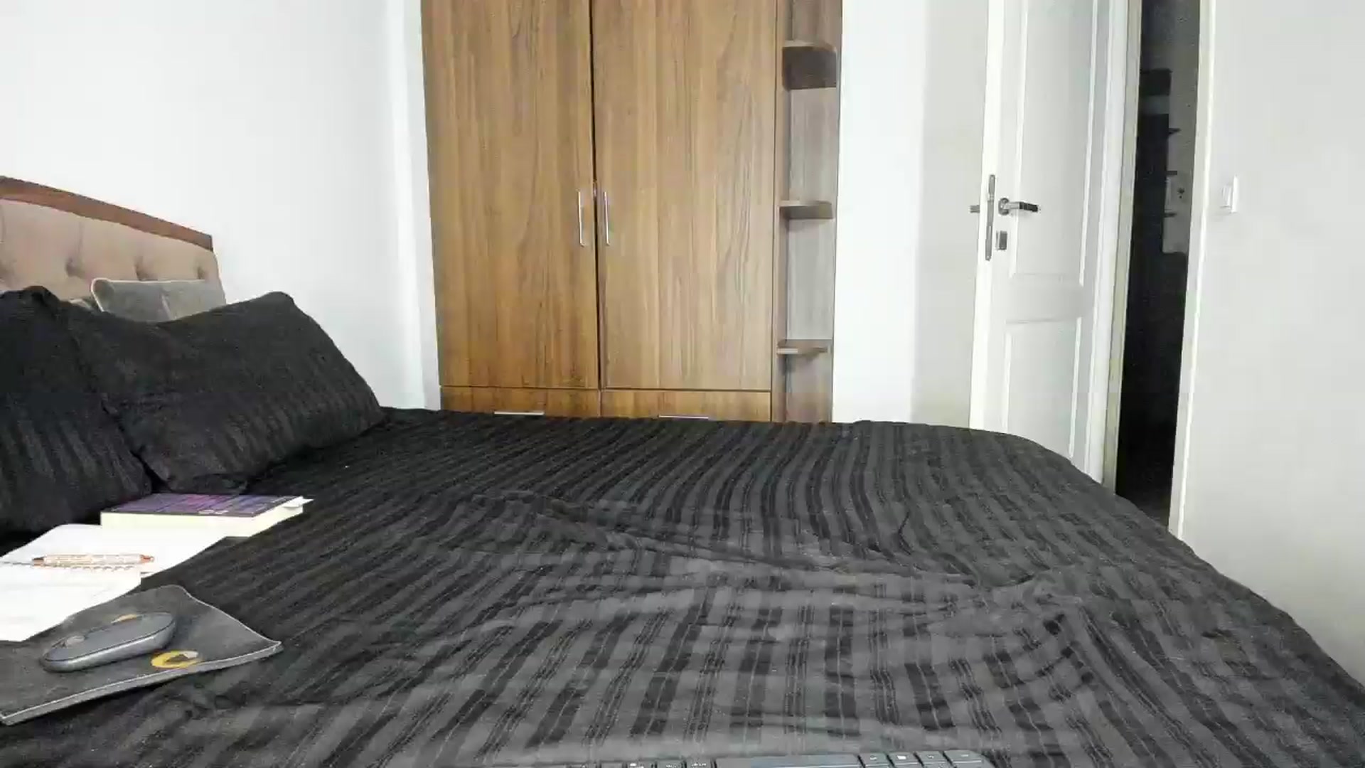 Gallery image thumbnail from MissMiaa's myfreecams stream on, 11/02/2024, 21:58 image 11 of 20
