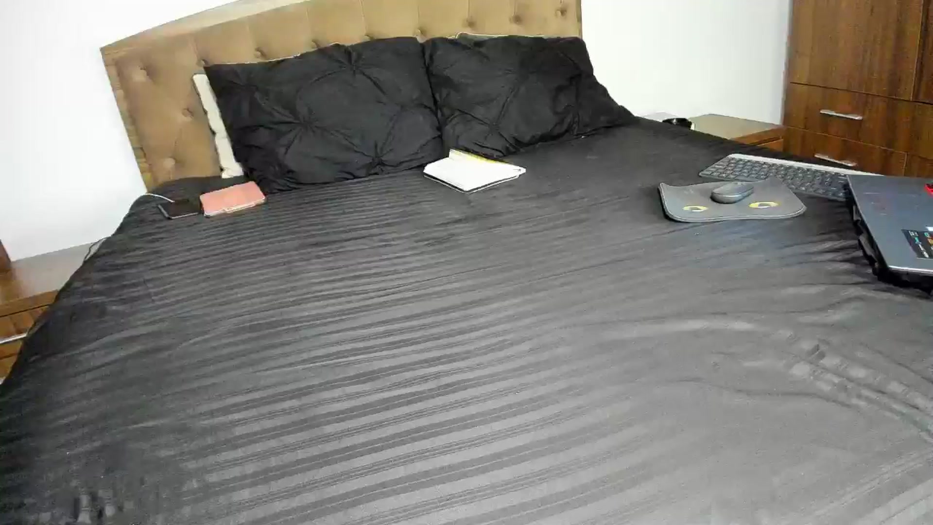 Gallery image thumbnail from MissMiaa's myfreecams stream on, 12/07/2024, 18:56 image 12 of 20