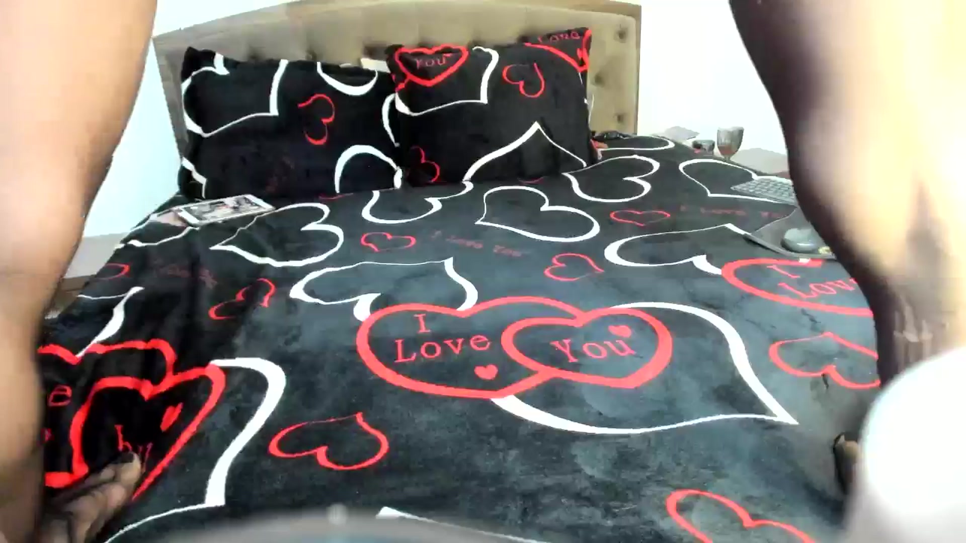 Gallery image thumbnail from MissMiaa's myfreecams stream on, 12/16/2024, 19:30 image 9 of 20