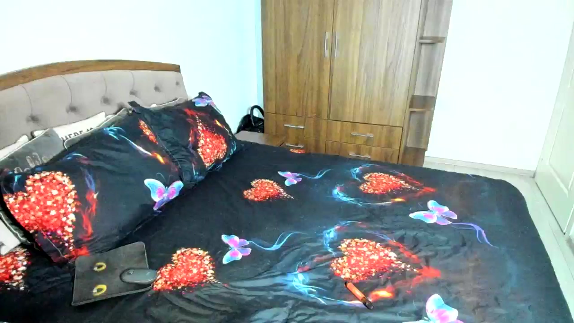 Gallery image thumbnail from MissMiaa's myfreecams stream on, 01/11/2025, 19:13 image 7 of 20