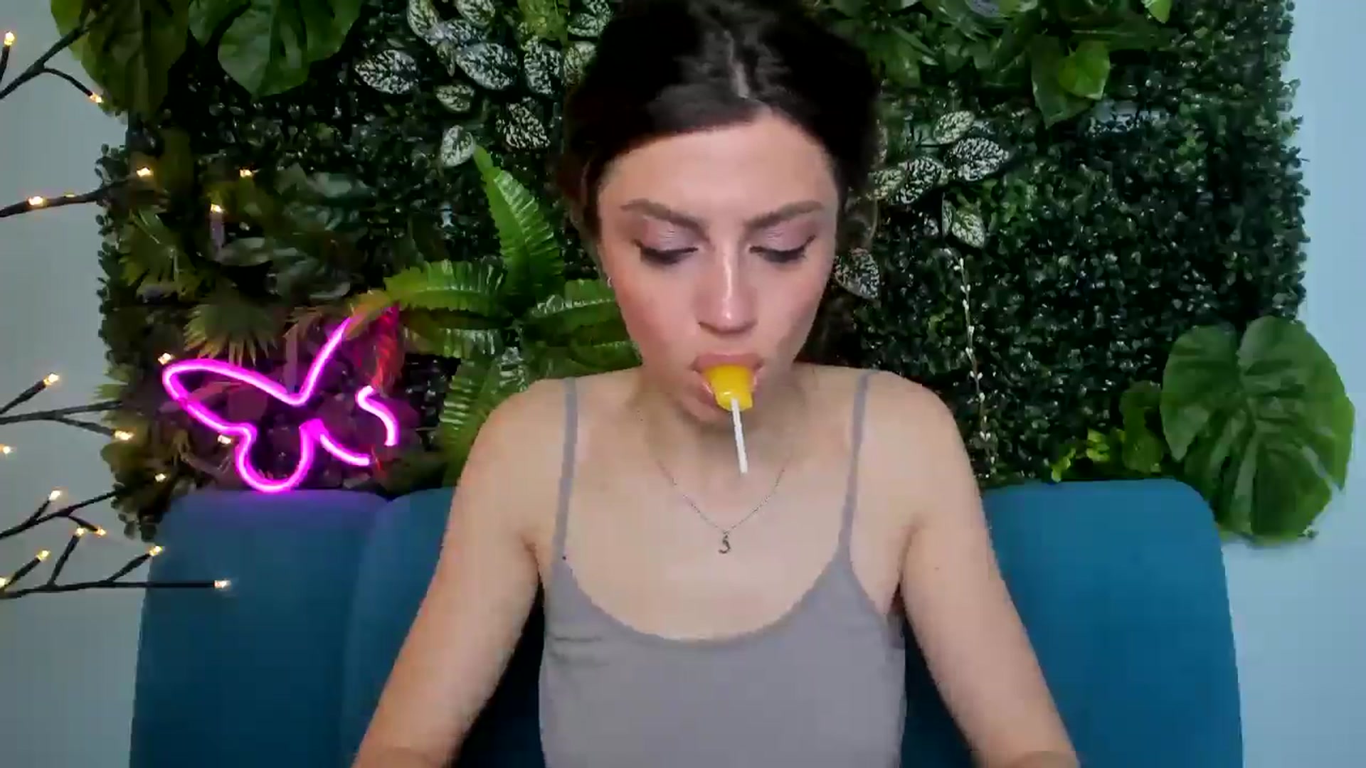 Gallery image thumbnail from MissMilenaa's myfreecams stream on, 05/16/2025, 09:11 image 17 of 20