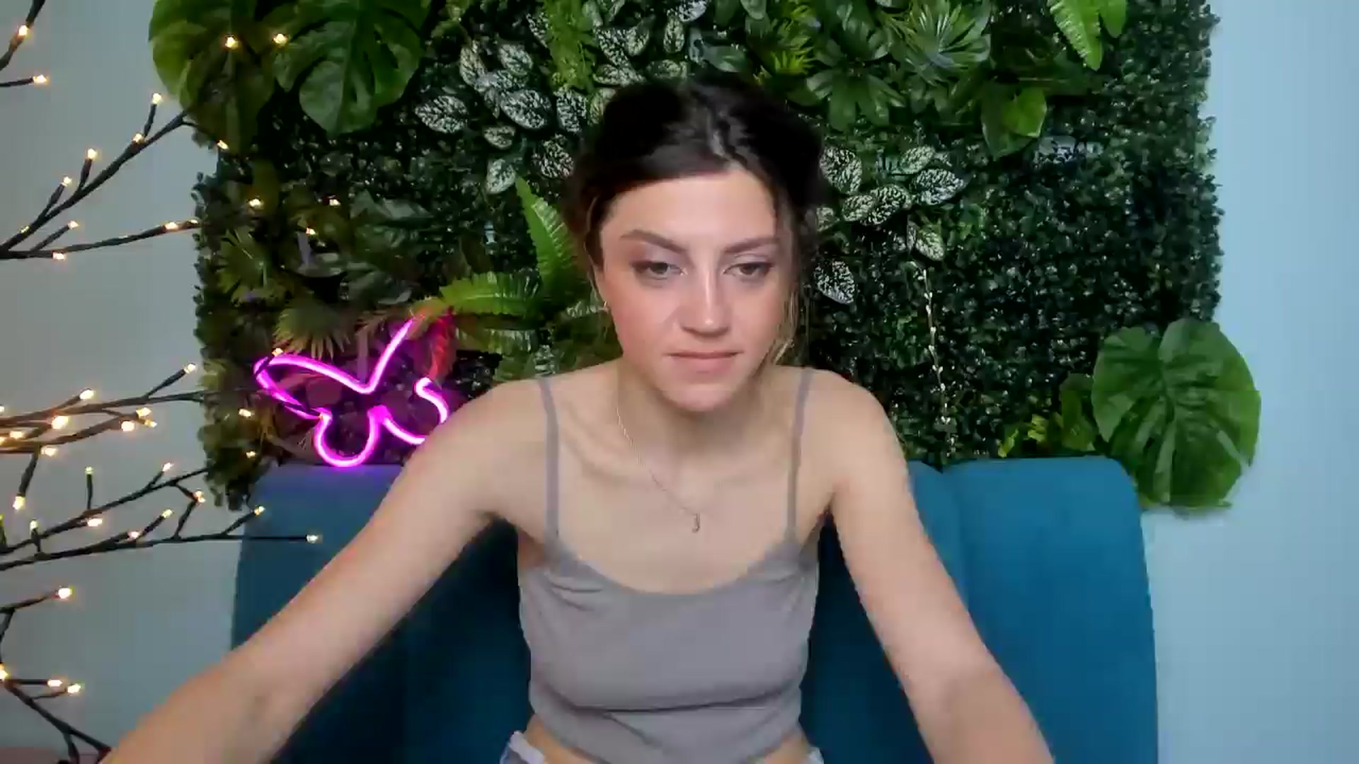Gallery image thumbnail from MissMilenaa's myfreecams stream on, 05/16/2025, 09:11 image 4 of 20