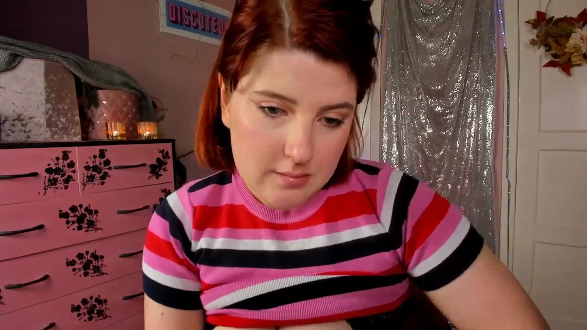 Gallery image thumbnail from MissMimiRose's myfreecams stream on, 02/21/2024, 21:17 image 3 of 20