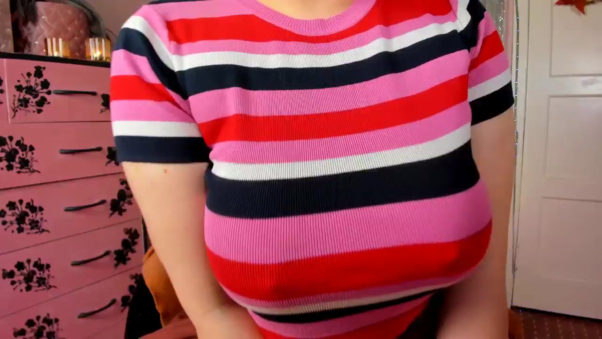 Gallery image thumbnail from MissMimiRose's myfreecams stream on, 02/21/2024, 21:17 image 6 of 20
