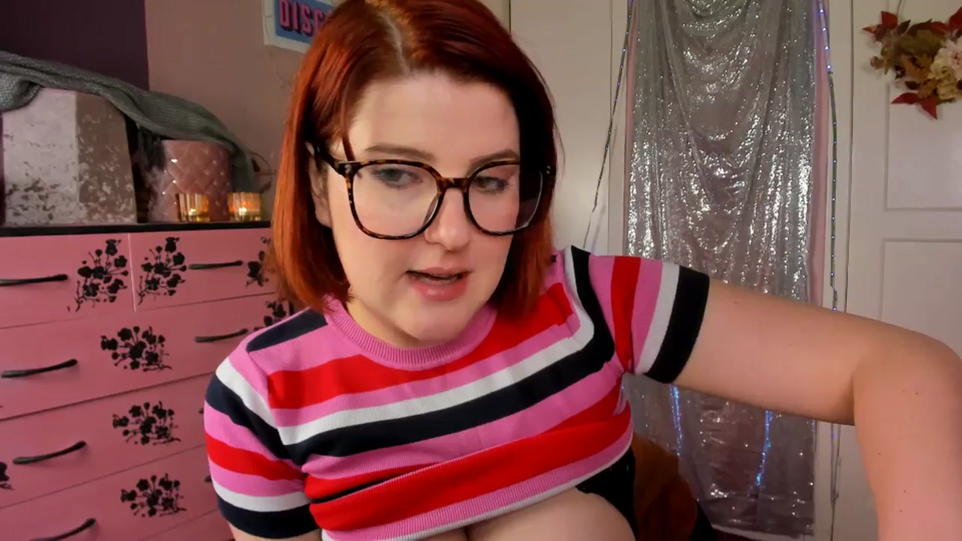 Gallery image thumbnail from MissMimiRose's myfreecams stream on, 02/21/2024, 21:17 image 5 of 20