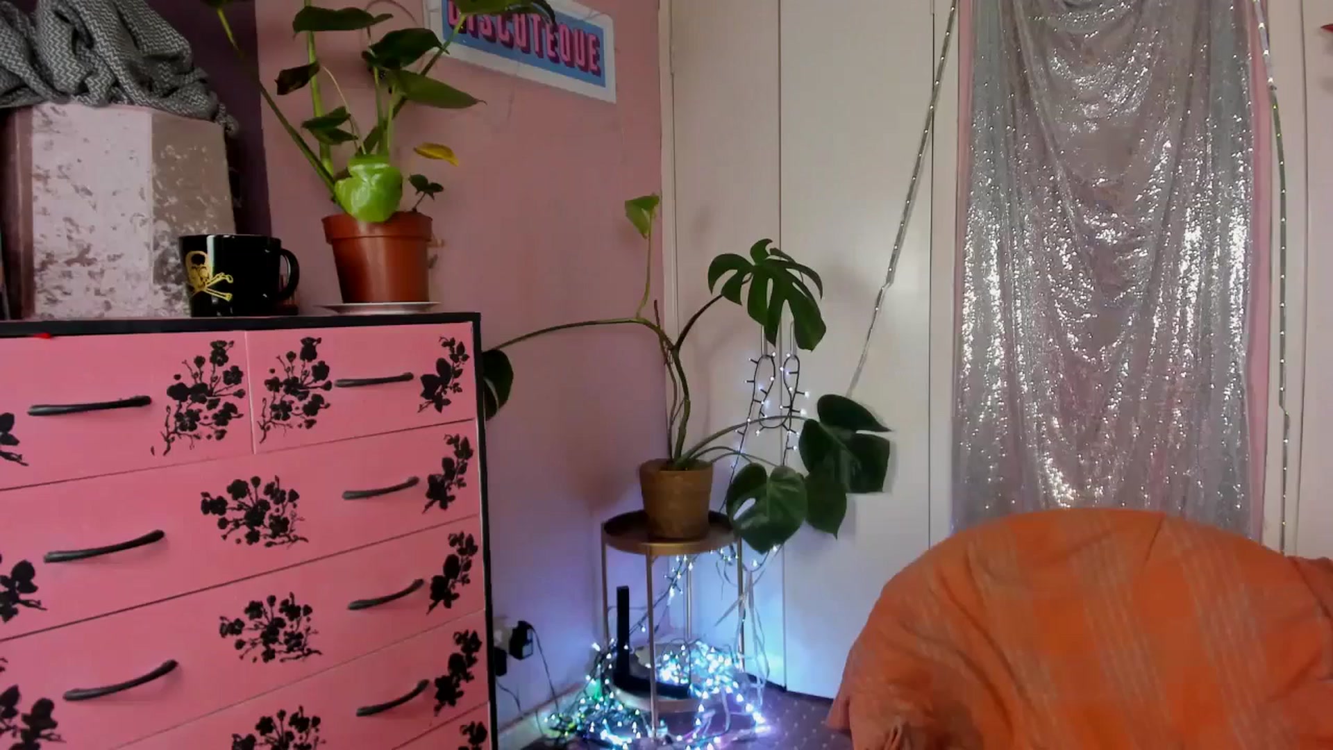 Gallery image thumbnail from MissMimiRose's myfreecams stream on, 02/26/2024, 21:03 image 5 of 20