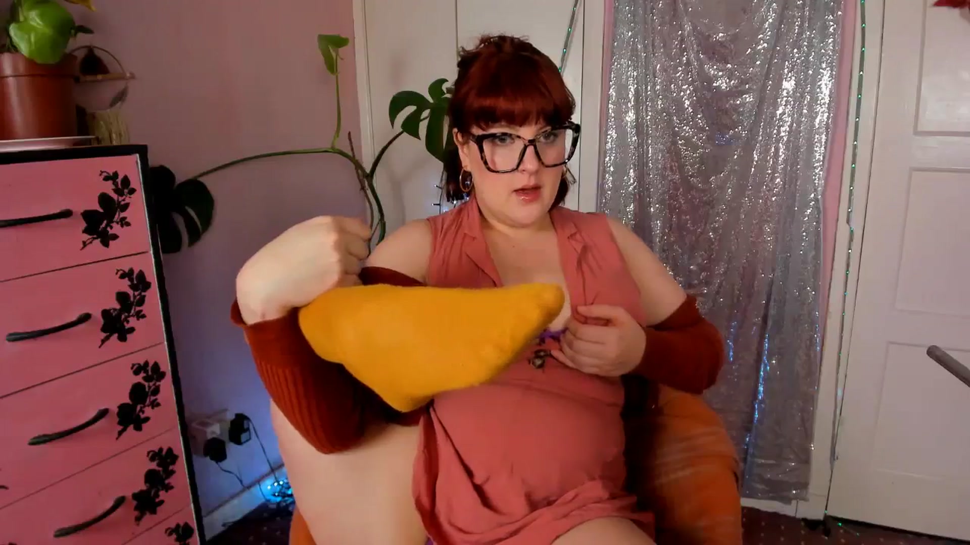 Gallery image thumbnail from MissMimiRose's myfreecams stream on, 02/27/2024, 20:19 image 10 of 20