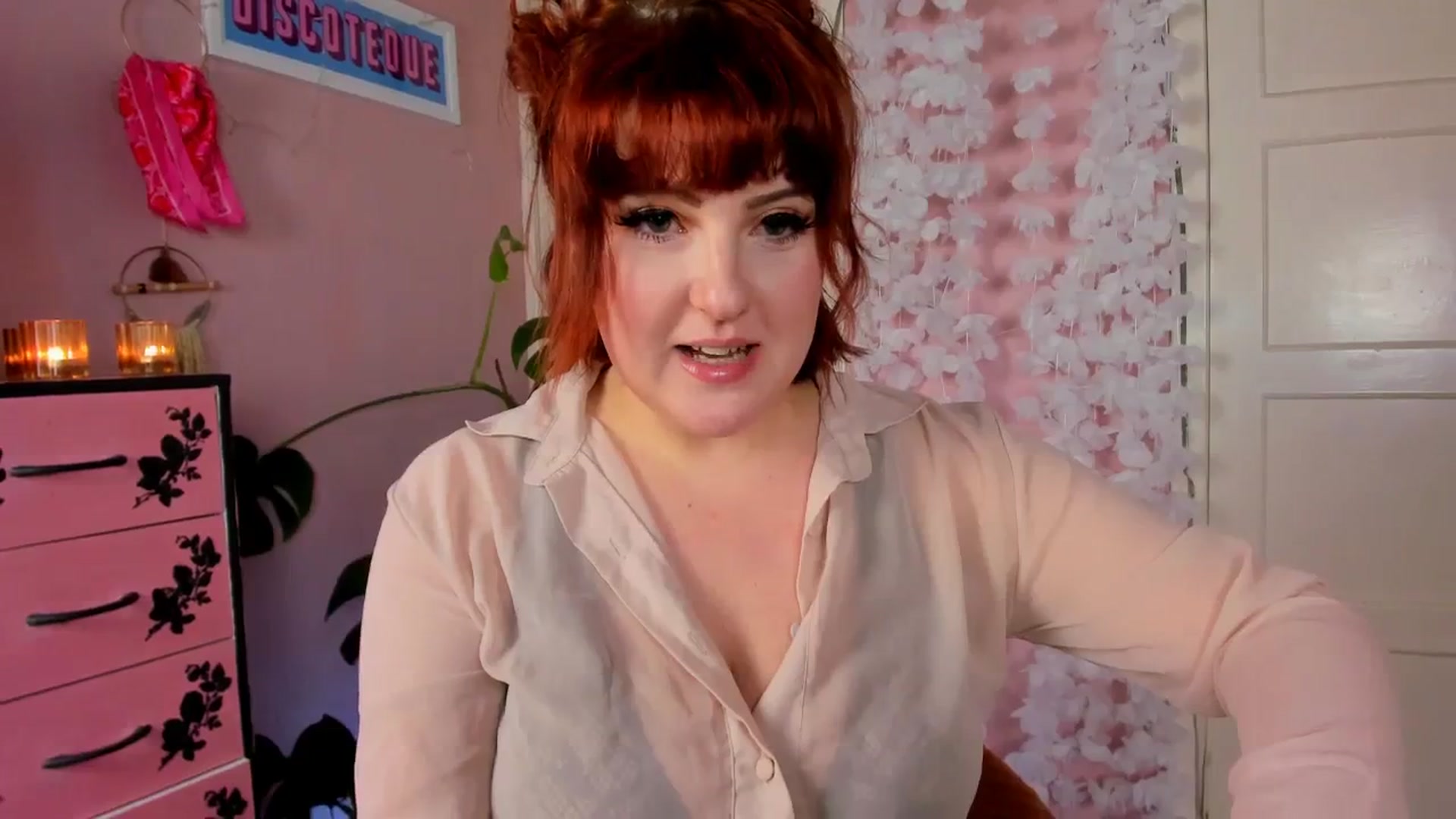 Gallery image thumbnail from MissMimiRose's myfreecams stream on, 03/03/2024, 12:32 image 3 of 20