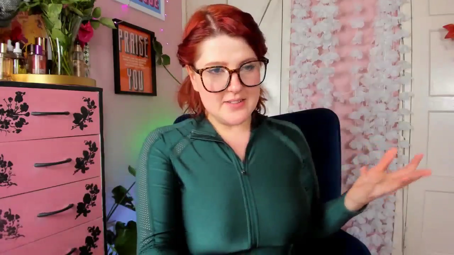 Gallery image thumbnail from MissMimiRose's myfreecams stream on, 04/08/2024, 19:53 image 20 of 20
