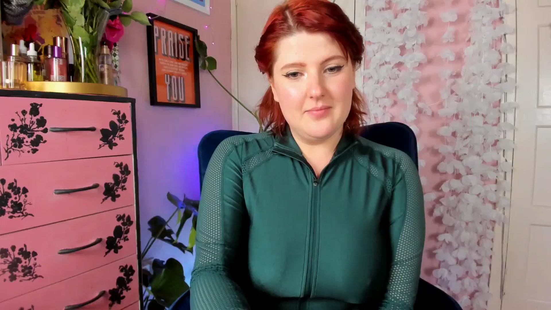 Gallery image thumbnail from MissMimiRose's myfreecams stream on, 04/08/2024, 19:53 image 12 of 20