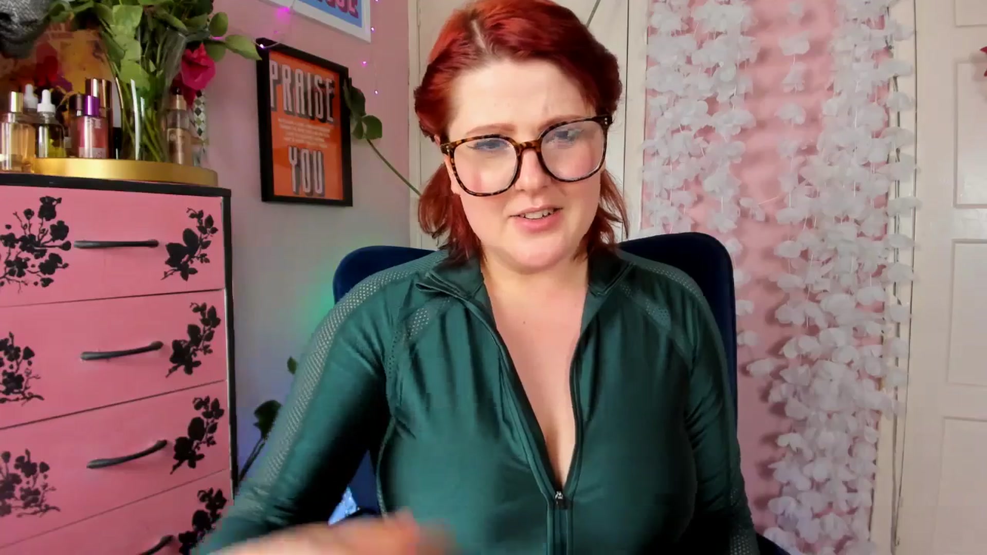 Gallery image thumbnail from MissMimiRose's myfreecams stream on, 04/08/2024, 19:53 image 8 of 20