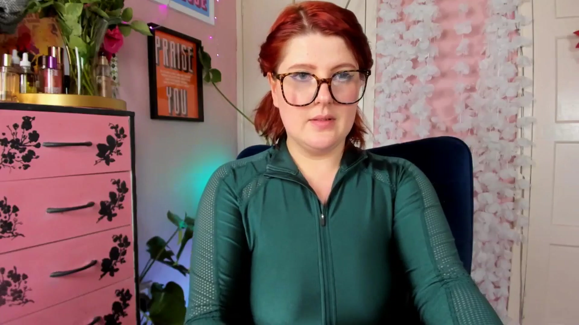 Gallery image thumbnail from MissMimiRose's myfreecams stream on, 04/08/2024, 19:53 image 14 of 20